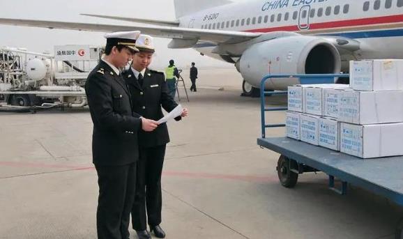 国际贸易中的形式发票有什幺作用？（形式发